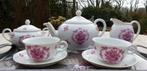 Prachtig TEA FOR TWO Roze Rooosjes Thee Setje Kado Tip, Overige typen, Nieuw, Ophalen of Verzenden, Overige stijlen
