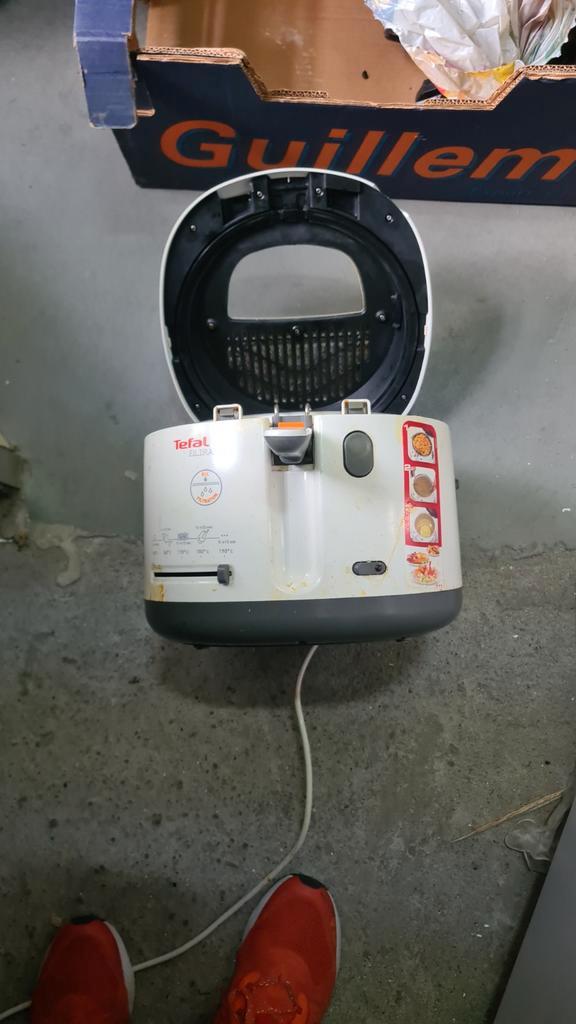 Tefal Filtra One Friteuse - Gebruikt, Witgoed en Apparatuur, Frituurpannen, Gebruikt, 2 tot 3 liter, Uitneembare binnenpan, Ophalen of Verzenden