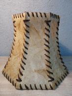 Vintage lampenkap van huid, Huis en Inrichting, Lampen | Lampenkappen, Ophalen of Verzenden, Gebruikt, Rond, 25 tot 50 cm