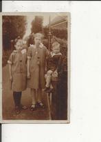 Poeldijk Leuningjes Mevr Veerkamp met kinderen Fotokaart, Verzamelen, Ophalen of Verzenden, 1920 tot 1940, Ongelopen, Zuid-Holland