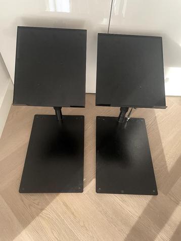 CDJ Stand (2 stuks) beschikbaar voor biedingen