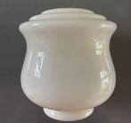 Vintage lampenkap opaline glas, Ophalen of Verzenden, Zo goed als nieuw, Rond, Minder dan 25 cm