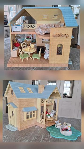 Sylvanian Families Bluebell Cottage met zwanen boot beschikbaar voor biedingen