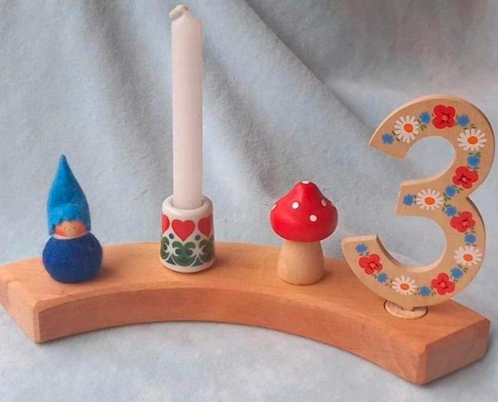 Jaarring steker 3 jaar getal cijfer verjaardag Vrije School, Hobby en Vrije tijd, Vilt, Nieuw, Figuurtje(s), Wolvilt, Verzenden