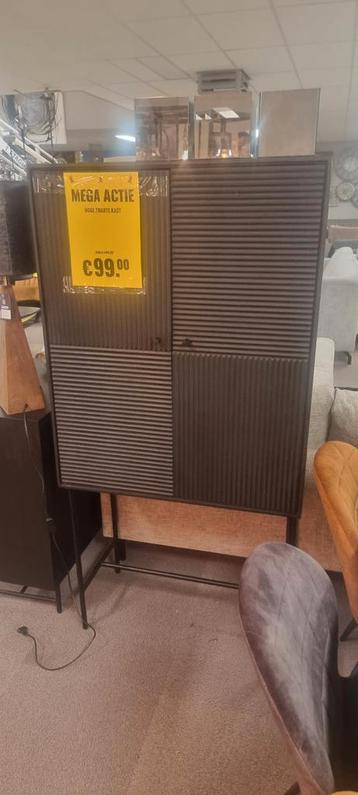 Massief houten kast - Nu slechts 99€!