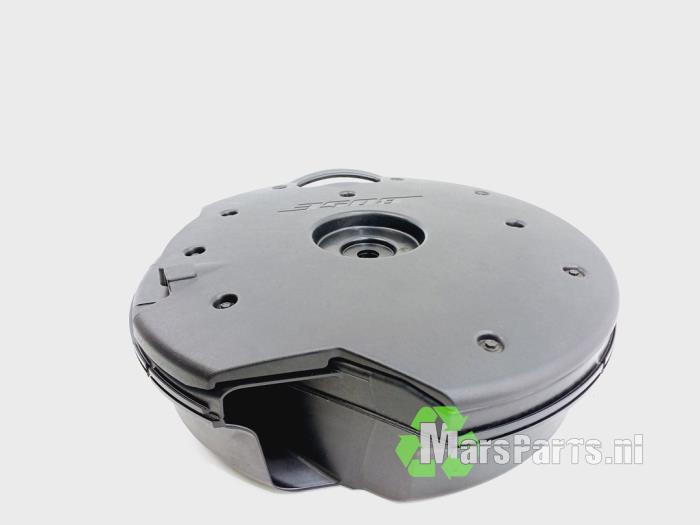 Subwoofer van een Nissan Qashqai, Auto-onderdelen, Elektronica en Kabels, Nissan, Gebruikt, 6 maanden garantie, 12 maanden garantie
