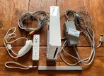 Nintendo Wii + Wii Sports, Spelcomputers en Games, Ophalen of Verzenden, Zo goed als nieuw, Met 1 controller, Met games