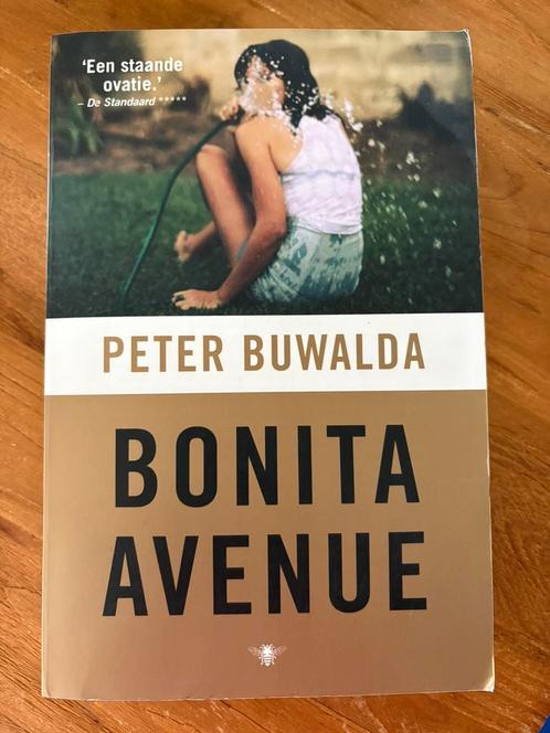 Peter Buwalda - Bonita Avenue, Boeken, Literatuur, Zo goed als nieuw, Nederland, Ophalen of Verzenden