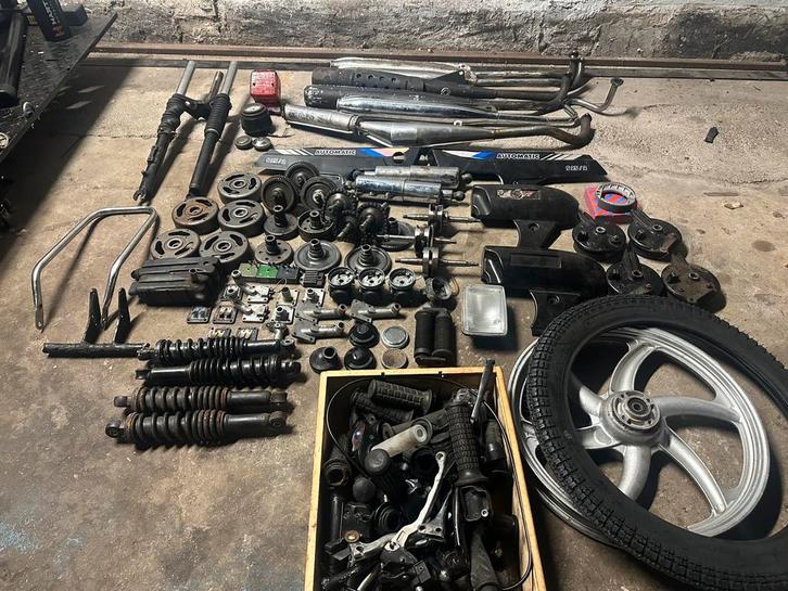 Tomos onderdelen, Fietsen en Brommers, Brommeronderdelen | Algemeen, Zo goed als nieuw, Overige typen, Ophalen of Verzenden