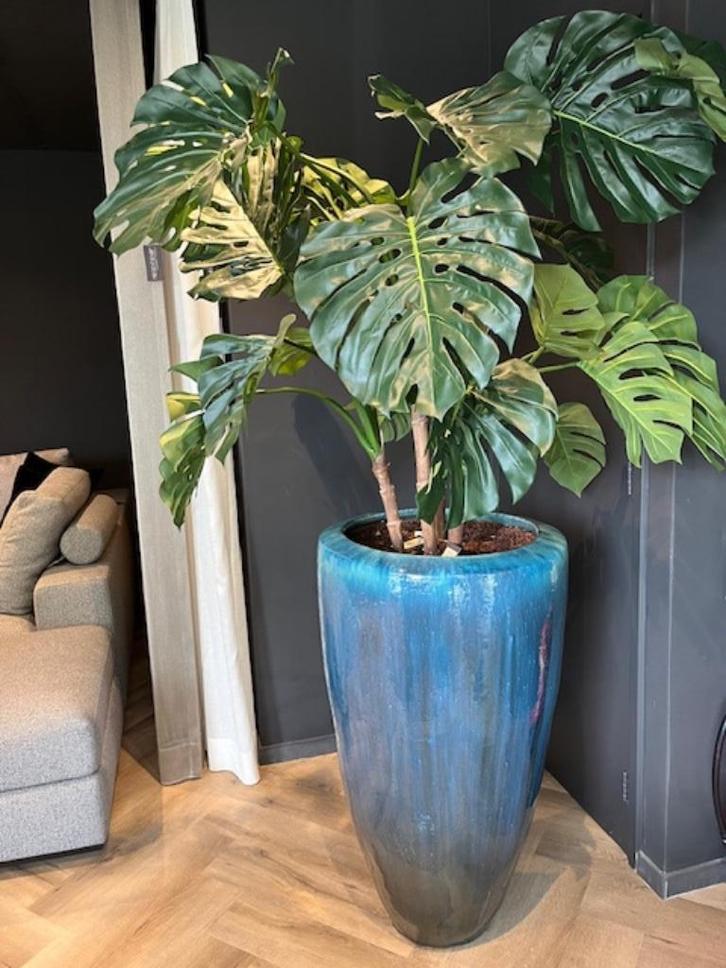 grote pot-vaas van het merk Pot & Vaas, turquoise kleur, Huis en Inrichting, Woonaccessoires | Vazen, Zo goed als nieuw, Overige kleuren