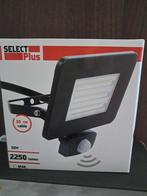 Nieuw. BUITEN LAMP bewegingssensor, Tuin en Terras, Buitenverlichting, Ophalen of Verzenden, Zo goed als nieuw, Netvoeding, Minder dan 50 watt