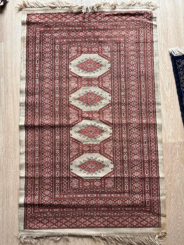Perzisch tapijt 68x111 cm, Huis en Inrichting, Stoffering | Tapijten en Kleden, Gebruikt, 50 tot 100 cm, 100 tot 150 cm, Rechthoekig