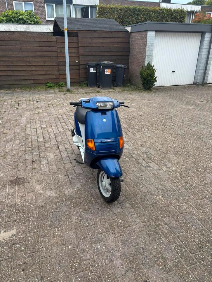SKR 125 A1 zeldzaam, Fietsen en Brommers, Snorfietsen en Snorscooters, Zo goed als nieuw, Piaggio, Tweetakt, Ophalen of Verzenden