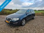 Volkswagen Passat Variant 2.0 FSI Comfortline nieuwe APK!, Stof, Gebruikt, Zwart, 4 cilinders