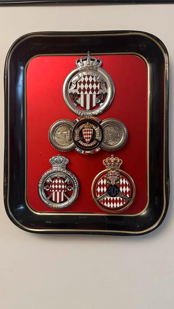 Automobile Club Monaco Badges, Verzamelen, Automerken, Motoren en Formule 1, Zo goed als nieuw, Auto's, Ophalen of Verzenden