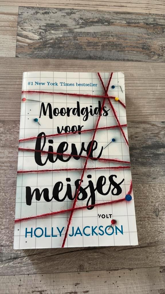Holly Jackson - Moordgids voor lieve meisjes, Boeken, Kinderboeken | Jeugd | 13 jaar en ouder, Zo goed als nieuw, Ophalen of Verzenden