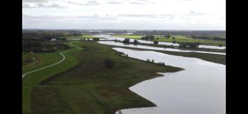 Drone service /video/foto/ inspectie op locatie beschikbaar voor biedingen