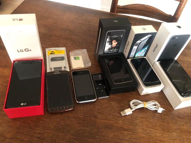 Nostalgische Apple & Android Toestellen + iPods, Telecommunicatie, Mobiele telefoons | Overige merken, Gebruikt, Zonder abonnement