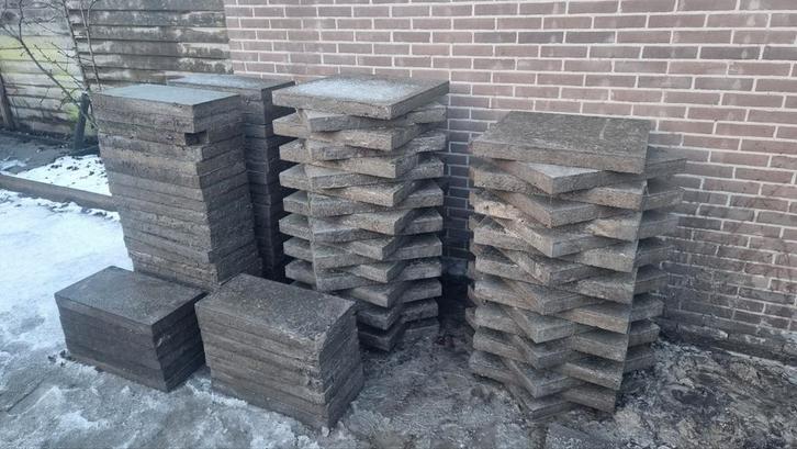Gratis betontegels 60x60x6 cm - ca 70-80 stuks, Tuin en Terras, Tegels en Klinkers, Gebruikt, Terrastegels, Beton, Ophalen