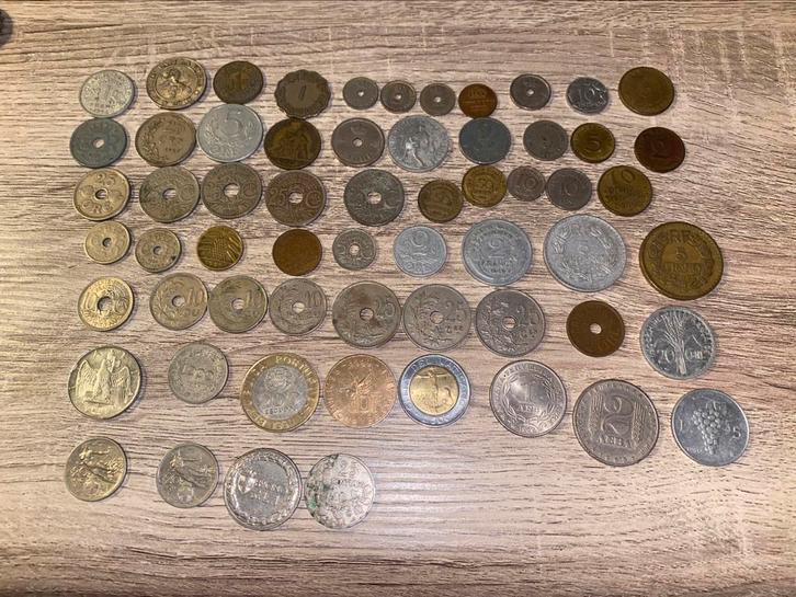 Mooi lot 61 stuks oude wereldmunten europa, Postzegels en Munten, Munten | Europa | Niet-Euromunten, Overige landen, Ophalen of Verzenden
