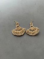 Nieuwe gehaakte gouden glitter oorbellen, Hangers, Verzenden, Nieuw, Goud