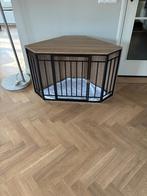 Houten honden hoekbench, Dieren en Toebehoren, Honden-accessoires, Ophalen, Zo goed als nieuw