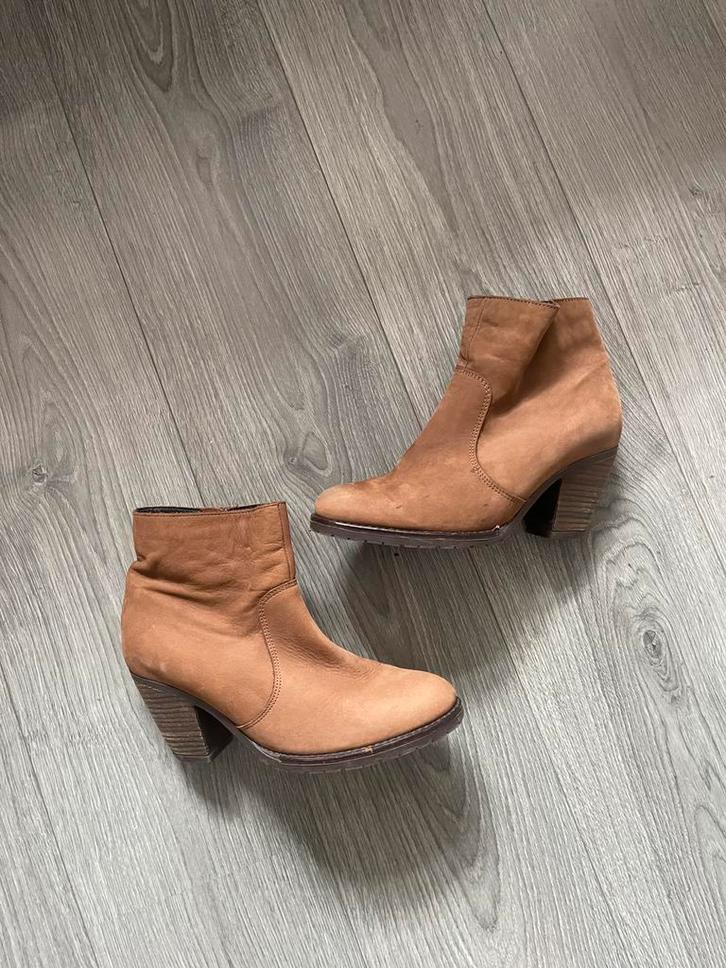 Sabatini bruine leren korte laarsjes maat 40, Kleding | Dames, Schoenen, Zo goed als nieuw, Lage of Enkellaarzen, Bruin, Ophalen of Verzenden