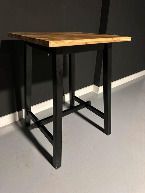 TYBYN Bartafel IKEA – stijlvol en stevig!, Huis en Inrichting, Tafels | Statafels, Zo goed als nieuw, Ophalen of Verzenden