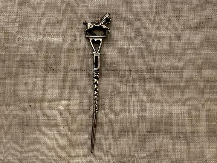 antieke pijpenwroeter reutelaar pijpenpeuter rookgerei paard, Antiek en Kunst, Antiek | Goud en Zilver, Ophalen of Verzenden