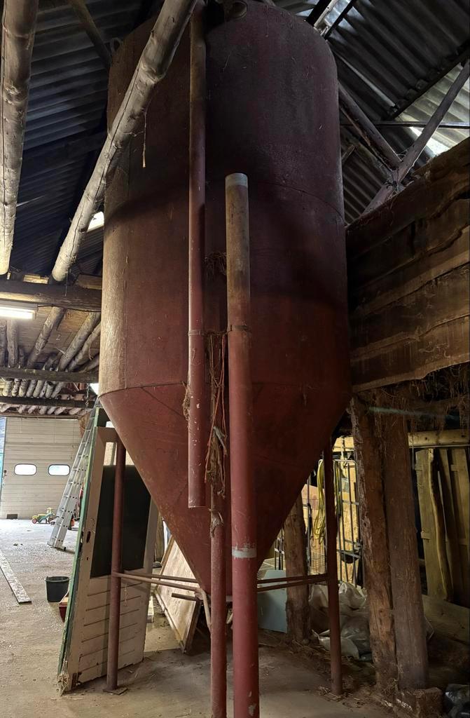 Voersilo / Graansilo / Bikssilo / Silo, Dieren en Toebehoren, Dierenvoeding, Vee, Ophalen