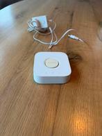 Philips Hue Bridge v2 – compleet met adapter, Ophalen of Verzenden, Zo goed als nieuw