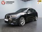 BMW X1 SDrive18i High Executive M-Sport. Cruise/Navi/LED/Sto, 136 pk, Euro 6, Lichtsensor, Zwart