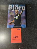 Boek Björn Kuipers incl. gesigneerde Rode Fifa kaart, Ophalen of Verzenden, Zo goed als nieuw, Overige typen