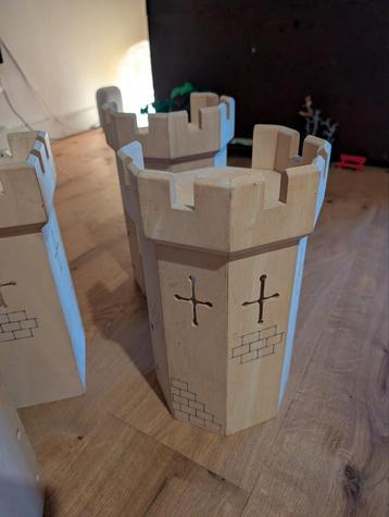 Houten Kasteel Kantelen - Uren Speelplezier! beschikbaar voor biedingen