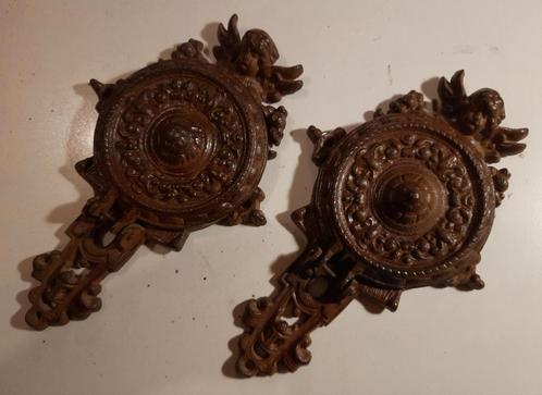 Vintage gietijzeren wandkaarsenhouder, motief engel. 2X, Antiek en Kunst, Curiosa en Brocante, Ophalen of Verzenden
