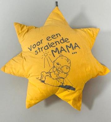 Stervormig baby kussen - Voor een stralende MAMA geel ster beschikbaar voor biedingen