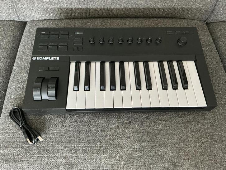 Midi keyboard, Muziek en Instrumenten, Midi-apparatuur, Zo goed als nieuw, Ophalen of Verzenden