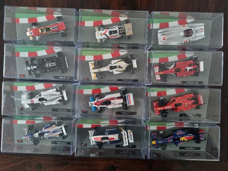36 stuks Mini Champs 1:43 Schaalmodellen., Verzamelen, Speelgoed, Zo goed als nieuw, Ophalen of Verzenden
