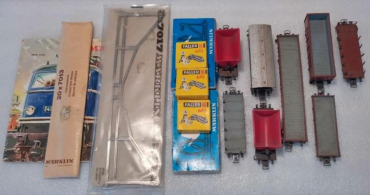 Diverse H0 spoorbaan onderdelen en wagons., Hobby en Vrije tijd, Modeltreinen | H0, Gebruikt, Overige typen, Gelijkstroom, Märklin