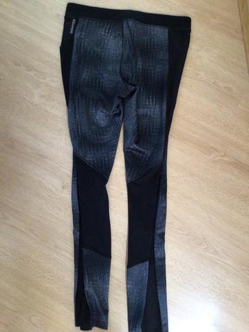 Sportlegging maat  S beschikbaar voor biedingen