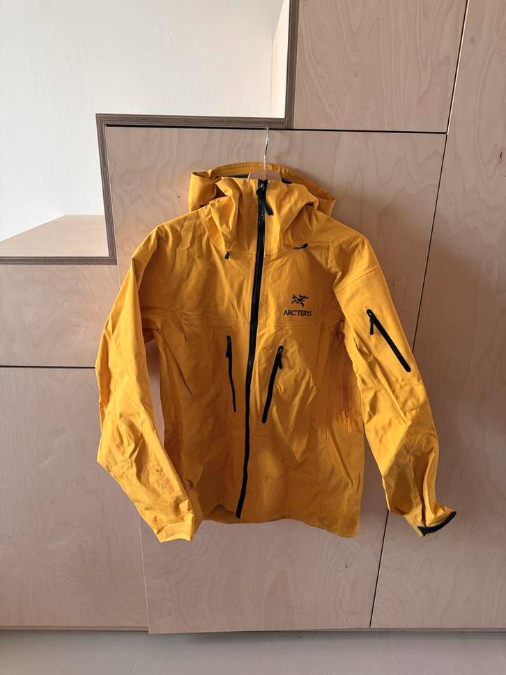 Arcteryx ski-jas - Hardwearing en waterdicht, Kleding | Dames, Wintersportkleding, Gedragen, Jack, Maat 38/40 (M), Ophalen