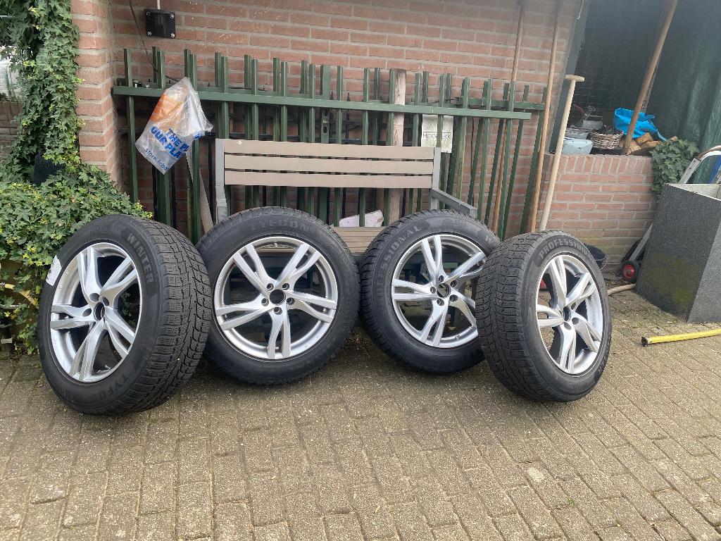 Te koop velgen + winterbanden volvo XC60  2017-heden 18 inch, Ophalen, 18 inch, Gebruikt, Winterbanden