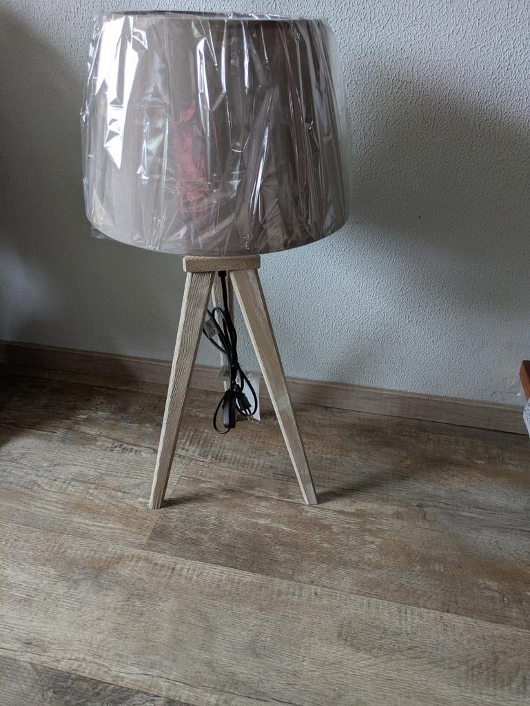 Nieuwe lamp in sobere en stoere stijl, Nieuw, Ophalen of Verzenden, Stof, Minder dan 50 cm
