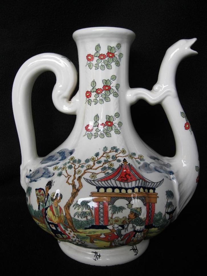 Vintage kruik met Oosterse tekens., Antiek en Kunst, Antiek | Keramiek en Aardewerk, Ophalen