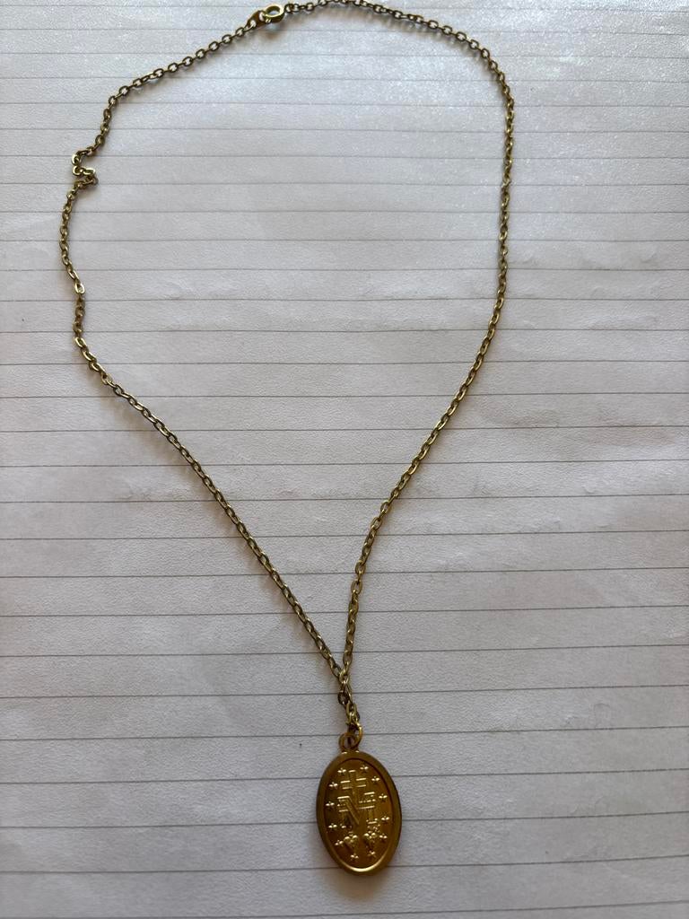 Ketting met ovaal medaillon religie/ jezus, Gebruikt, Ophalen of Verzenden, Goud, Overige materialen