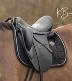 Dressuur KM zadel 16,5 inch, Ophalen of Verzenden, Gebruikt, Dressuur