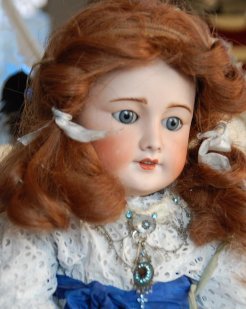 Antieke Franse porseleinen  pop, Ophalen of Verzenden