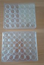 60 kleine ronde bakjes, Ophalen