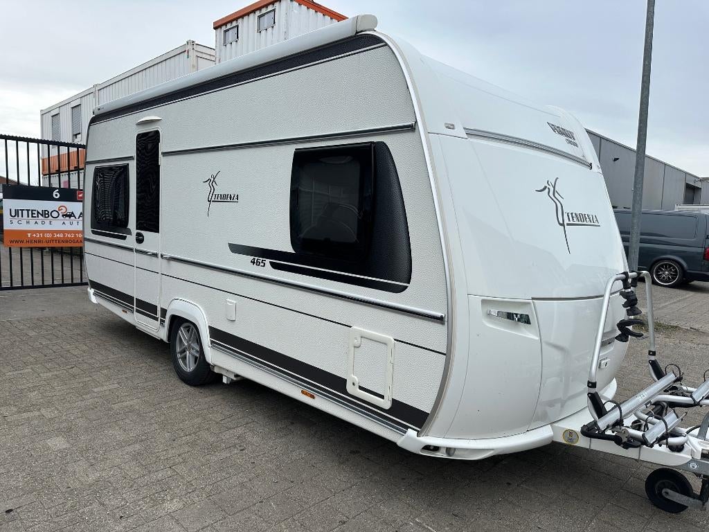 Fendt TENDENZA 465 D3 met schade, Caravans en Kamperen, Caravans, Treinzit, Particulier, Kachel, Tot en met 4