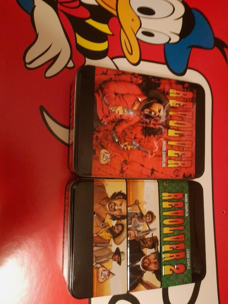 Revolver 1 en 2, Ophalen of Verzenden, Zo goed als nieuw